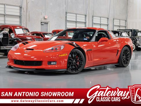 Used 2013 Chevrolet Corvette Grand Sport w/ 3LT Preferred Equipment Group image 1
