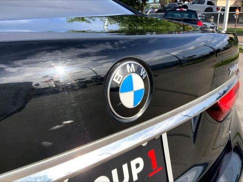 Used 2018 BMW 740i RWD image 10