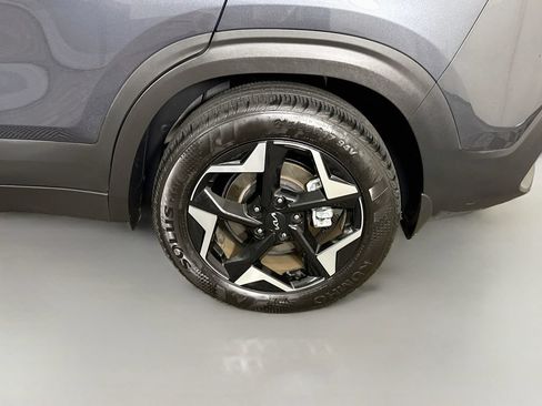 Used 2025 Kia Seltos EX AWD/4WD image 35