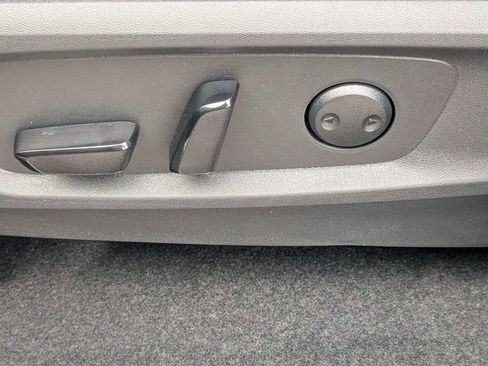 New 2026 Nissan Pathfinder Platinum image 13