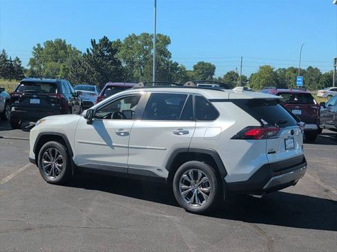 Certified 2022 Toyota RAV4 Limited AWD/4WD image 6