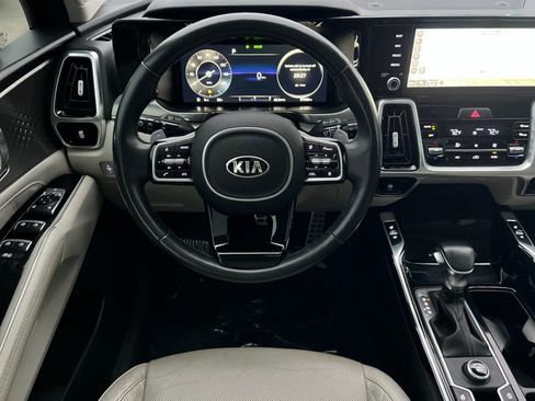 Used 2021 Kia Sorento SX image 14