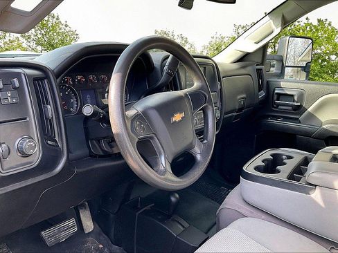 Used 2016 Chevrolet Silverado 2500 W/T w/ Snow Plow Prep Package AWD/4WD image 17