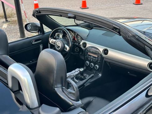 Used 2012 MAZDA MX-5 Miata Grand Touring w/ Premium Pkg image 30