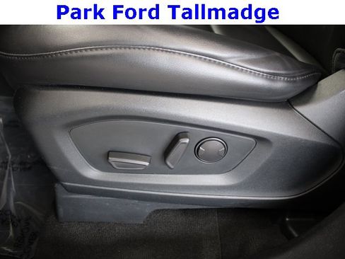 Used 2022 Ford Explorer XLT w/ Equipment Group 202A image 13