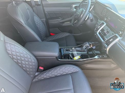 Used 2023 Kia Sorento SX AWD/4WD image 12