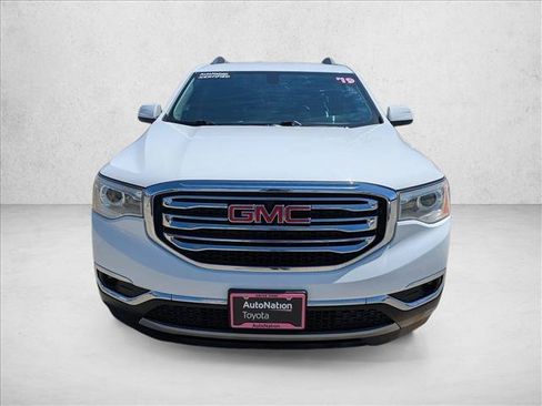 Used 2019 GMC Acadia SLT FWD image 2