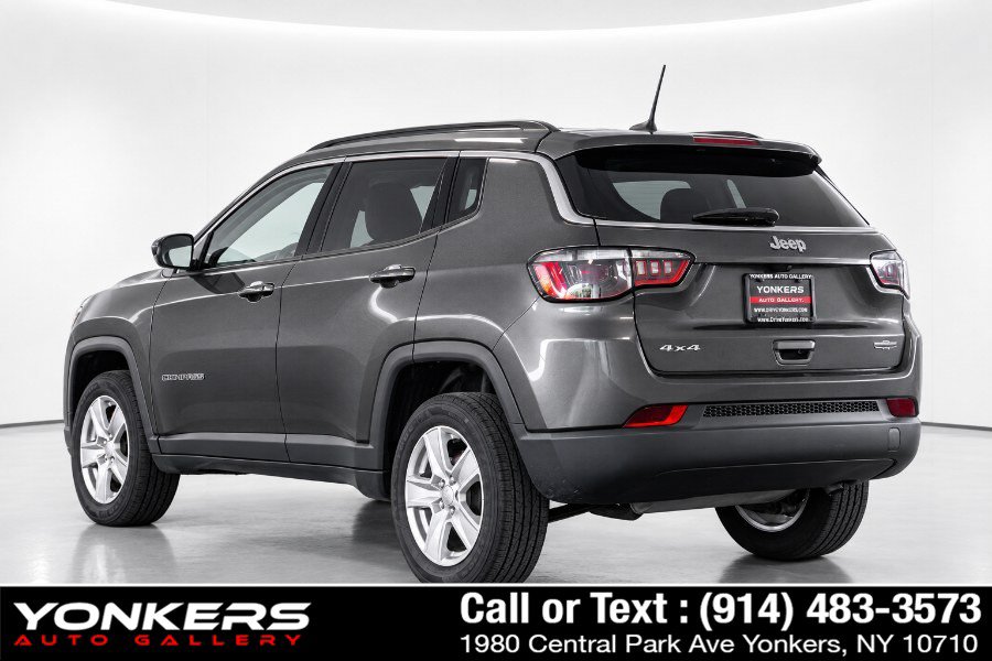 Used 2022 Jeep Compass Latitude AWD/4WD image 10