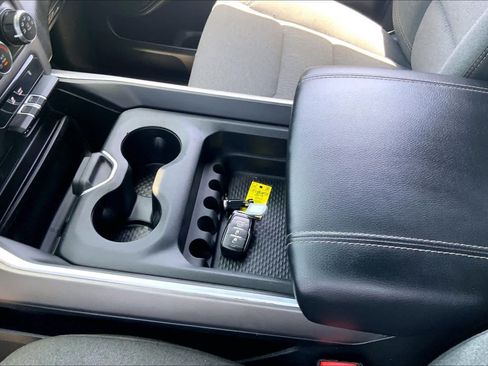 Used 2019 RAM 1500 Big Horn RWD image 16