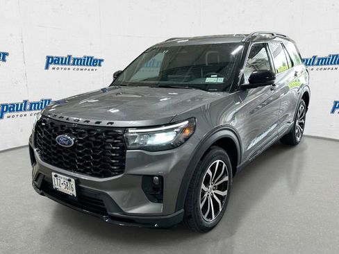 Used 2025 Ford Explorer ST-Line AWD/4WD image 1