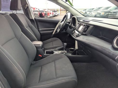 Used 2018 Toyota RAV4 XLE image 34