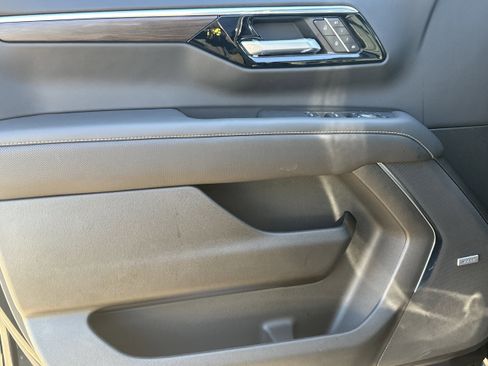 New 2026 Chevrolet Tahoe Premier w/ Sun And Tow Package AWD/4WD image 10