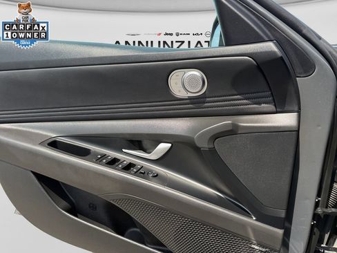 Used 2023 Hyundai Elantra Limited FWD image 28