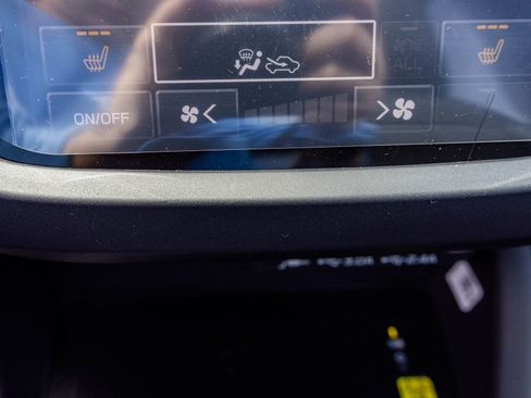 New 2026 Subaru Forester Premium AWD/4WD image 9