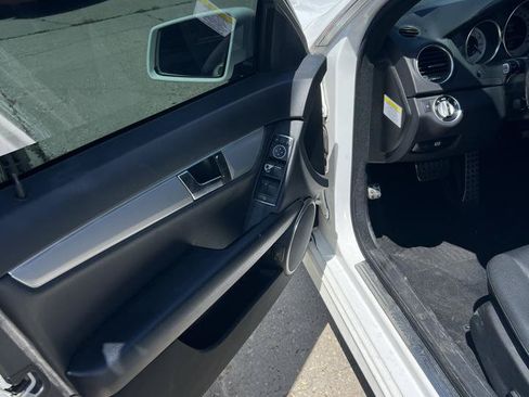 Used 2013 Mercedes-Benz C 250 Sedan image 12