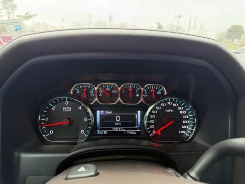 Used 2018 GMC Sierra 1500 SLT w/ Enhanced Driver Alert Package image 11