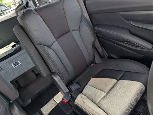 Used 2025 Subaru Ascent Premium AWD/4WD image 14