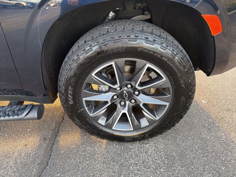 Used 2022 Chevrolet Tahoe Z71 w/ Luxury Package image 37