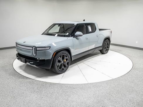 Used 2023 Rivian R1T Adventure AWD/4WD image 32