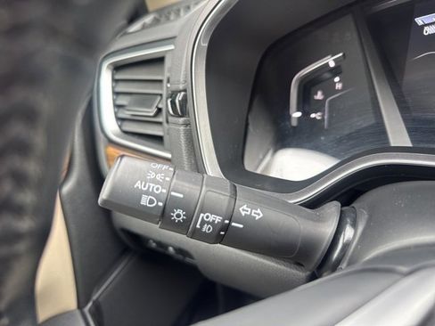 Used 2018 Honda CR-V Touring image 27
