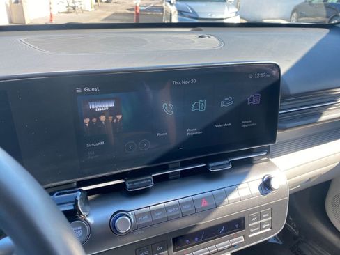 Used 2025 Hyundai Kona SEL image 18