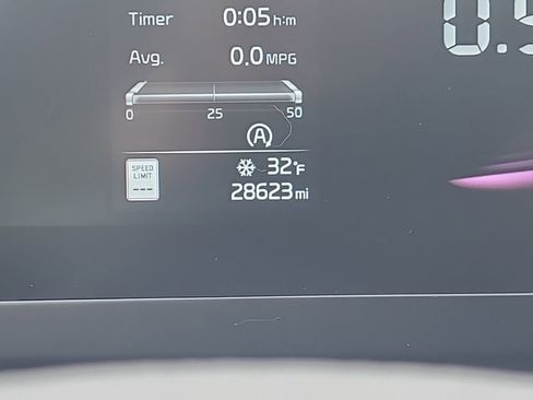 Certified 2025 Kia Sportage LX image 21