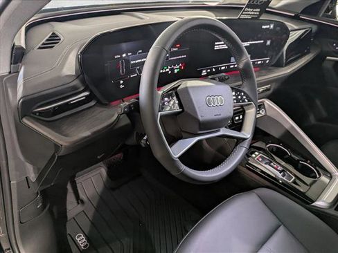 New 2025 Audi Q5 Premium image 3