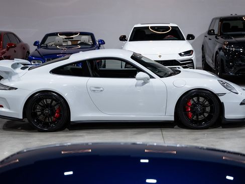 Used 2016 Porsche 911 GT3 RWD image 7
