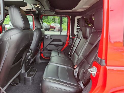 Certified 2022 Jeep Wrangler Unlimited Sahara w/ LED Lighting Group image 10