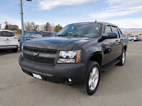 Used 2008 Chevrolet Avalanche LT w/ LT Preferred Equipment Group image 1