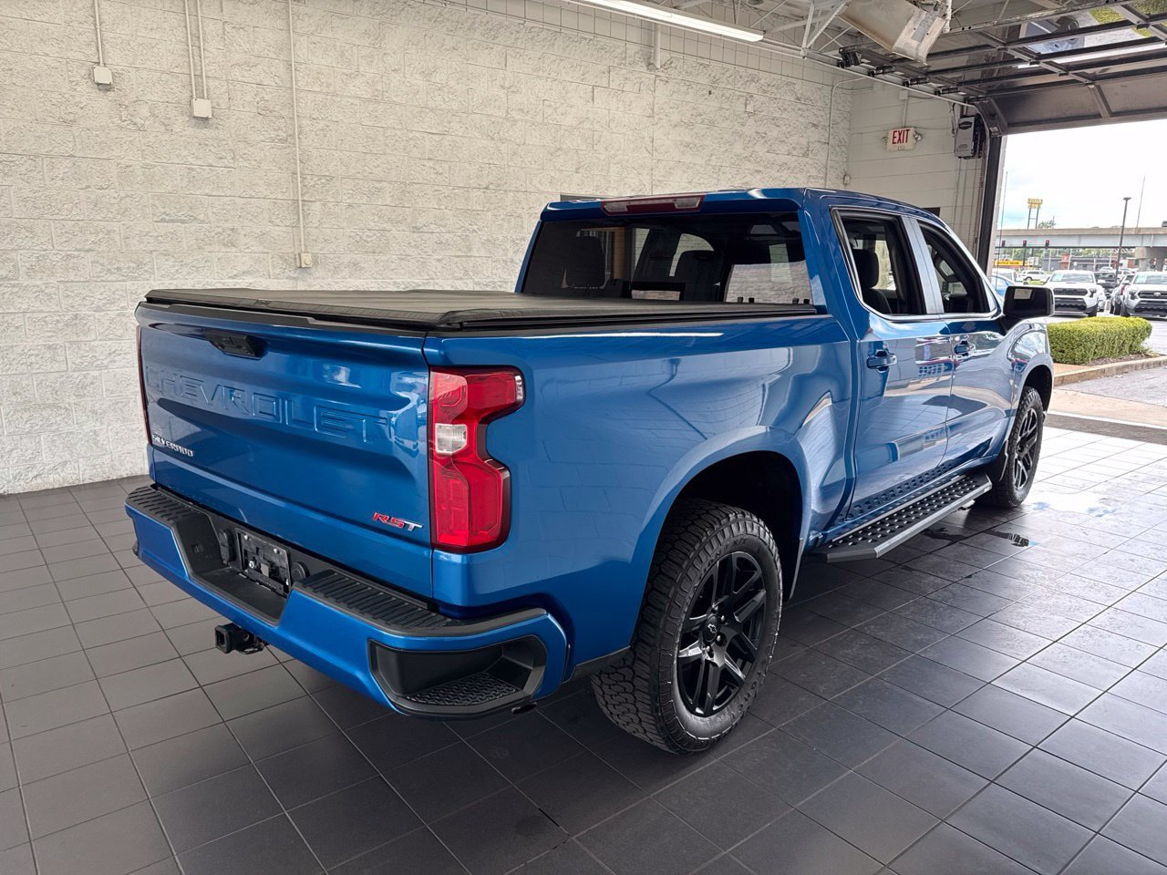Used 2022 Chevrolet Silverado 1500 RST w/ Protection Package AWD/4WD image 8