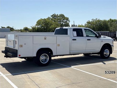 Used 2024 RAM 3500 Tradesman w/ Chrome Appearance Group AWD/4WD image 2