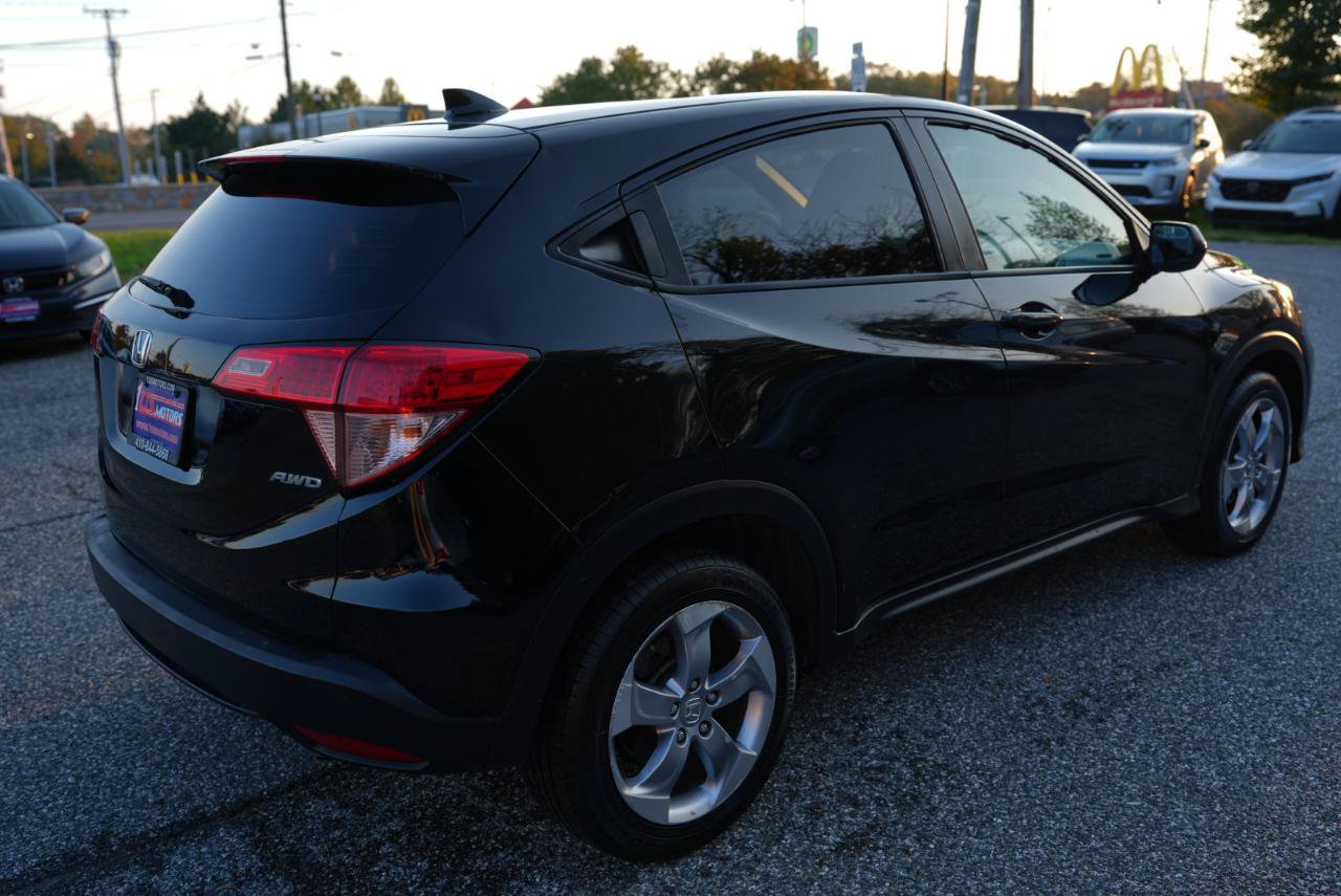 Used 2018 Honda HR-V LX image 5