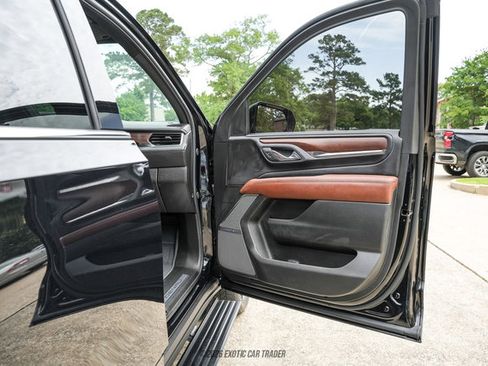 Used 2024 GMC Yukon Denali Ultimate w/ LPO, Floor Liner Package AWD/4WD image 24