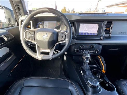 Used 2023 Ford Bronco Badlands image 5