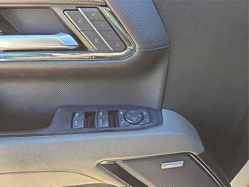 Used 2024 Chevrolet Silverado 1500 ZR2 w/ Technology Package image 13