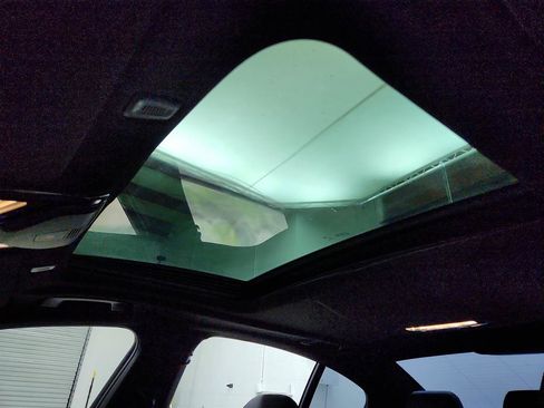 Used 2019 BMW 530i 530i w/ M Sport Package image 15