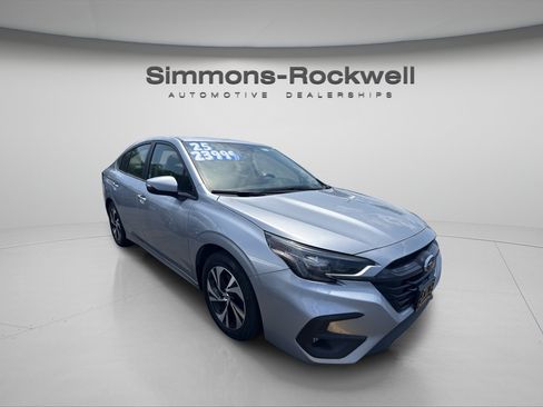 Used 2025 Subaru Legacy Premium AWD/4WD image 5