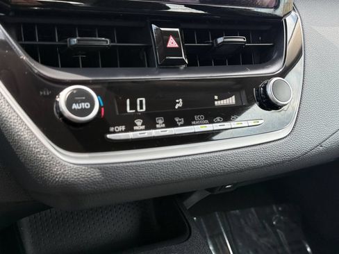 Used 2024 Toyota Corolla LE FWD image 35