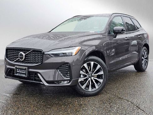 New 2025 Volvo XC60 B5 Core w/ Protection Package Premier image 3