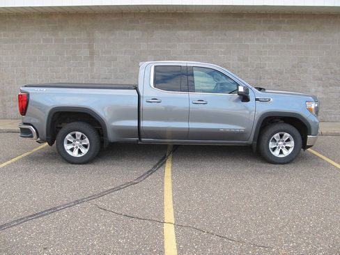 Used 2019 GMC Sierra 1500 SLE w/ SLE Value Package AWD/4WD image 7