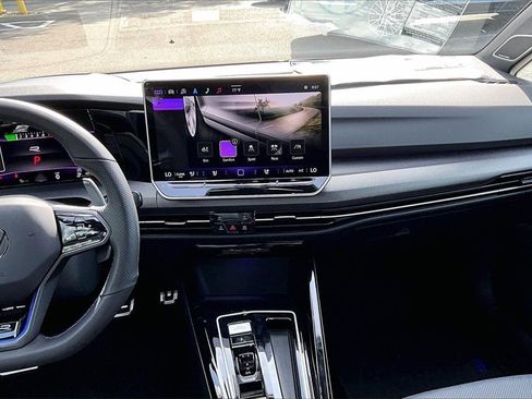 New 2026 Volkswagen Golf image 20