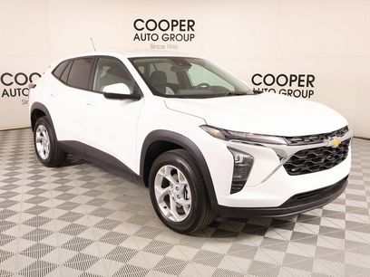Used 2025 Chevrolet Trax LS w/ LS Convenience Package