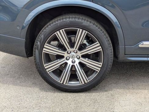 Used 2024 Volvo XC90 T8 Plus w/ Protection Package Premier AWD/4WD image 9
