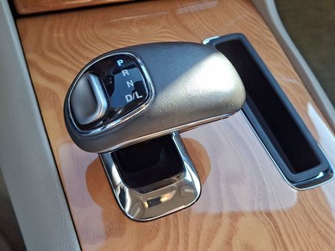 Used 2013 Chrysler 300 C w/ Light Group RWD image 18