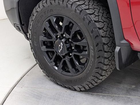 Used 2025 Chevrolet Silverado 2500 LTZ w/ Trail Boss Package AWD/4WD image 5
