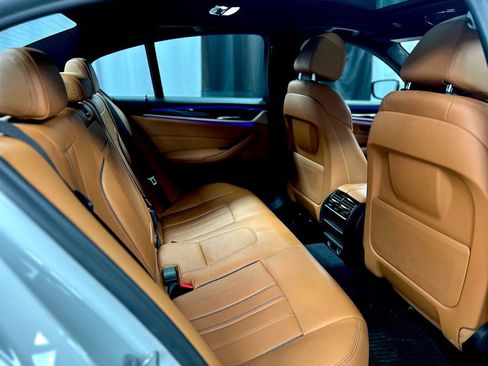 Used 2019 BMW 540i xDrive w/ Convenience Package image 25