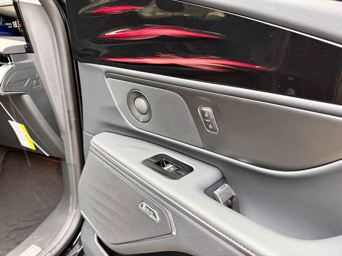 New 2026 Lincoln Nautilus Premier w/ Equipment Group 102A image 27