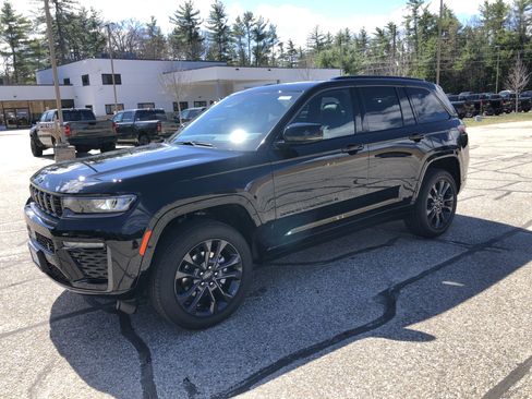 New 2026 Jeep Grand Cherokee Limited AWD/4WD image 7