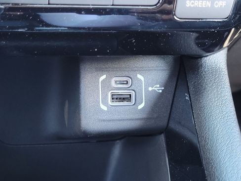 New 2026 Jeep Compass Latitude AWD/4WD image 11